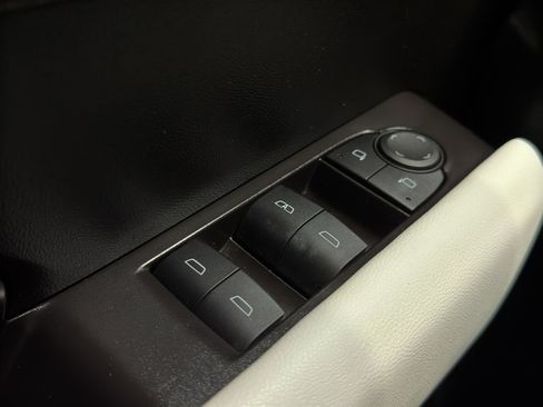 Used 2024 GMC Canyon AT4X image 36