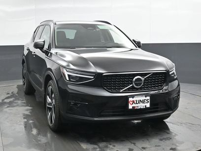 New 2026 Volvo XC40 B5 Plus w/ Protection Package Premier