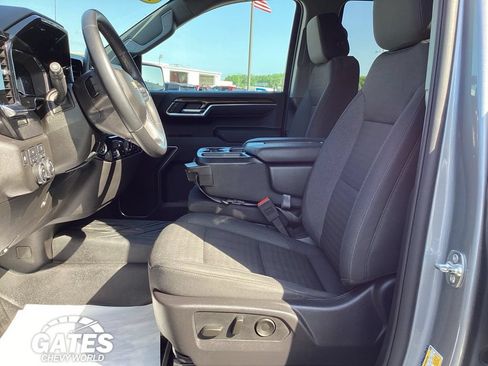 Used 2025 Chevrolet Silverado 1500 LT AWD/4WD image 11