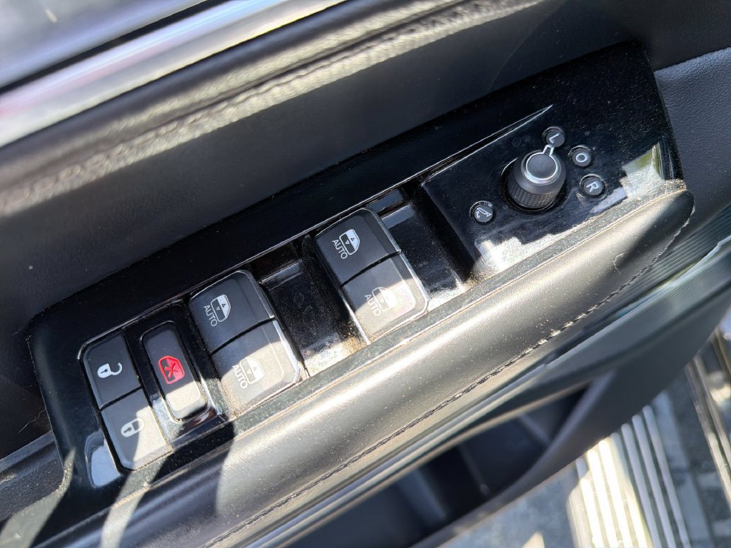 Used 2022 Jeep Grand Wagoneer Series II w/ Convenience Group III AWD/4WD image 16