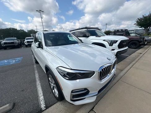 Used 2021 BMW X5 sDrive40i w/ Premium Package 2 RWD image 1