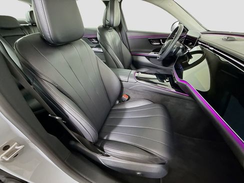 Used 2024 Mercedes-Benz E 350 4MATIC Sedan w/ MBUS Superscreen Package image 29