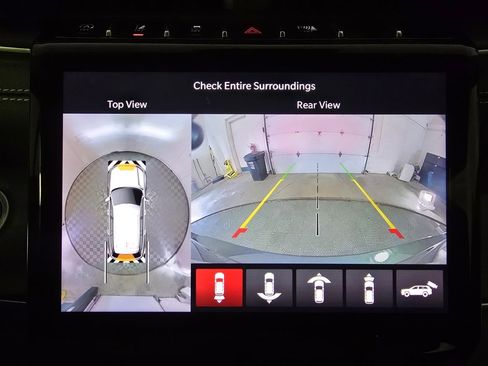 Used 2022 Jeep Grand Cherokee L Limited w/ Luxury Tech Group II image 19