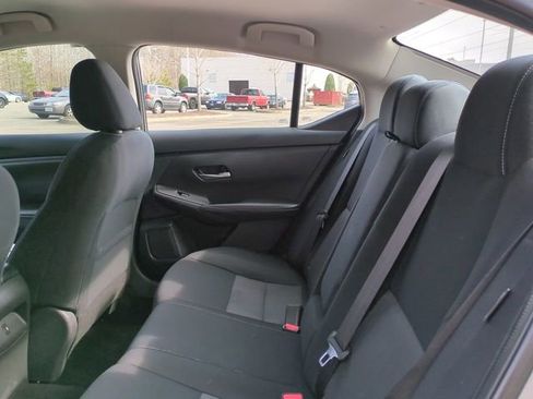 Used 2021 Nissan Sentra SV image 13