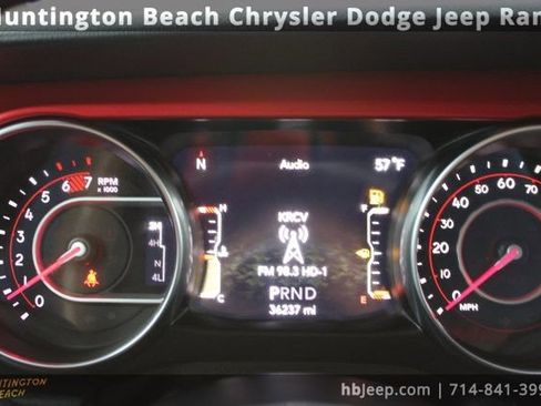 Used 2022 Jeep Wrangler Unlimited Rubicon w/ LED Lighting Group image 17