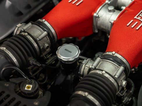 Used 2010 Ferrari 458 Italia Coupe RWD image 33