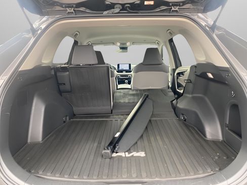 Used 2024 Toyota RAV4 XLE image 30