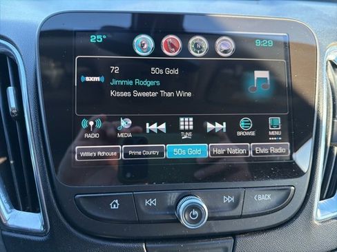 Used 2018 Chevrolet Malibu LT image 42