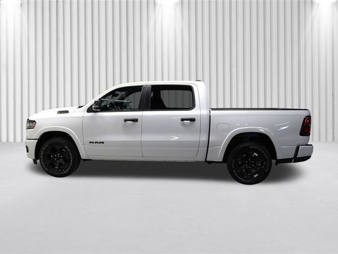 New 2026 RAM 1500 4x4 Crew Cab image 7