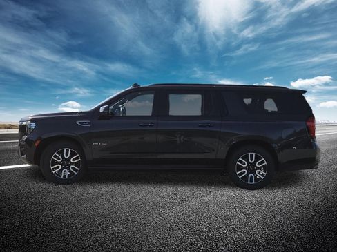 Used 2023 GMC Yukon XL AT4 w/ AT4 Premium Plus Package image 21
