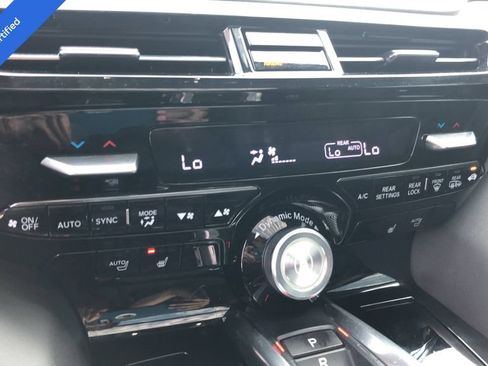 Used 2024 Acura MDX w/ Technology Package FWD image 29