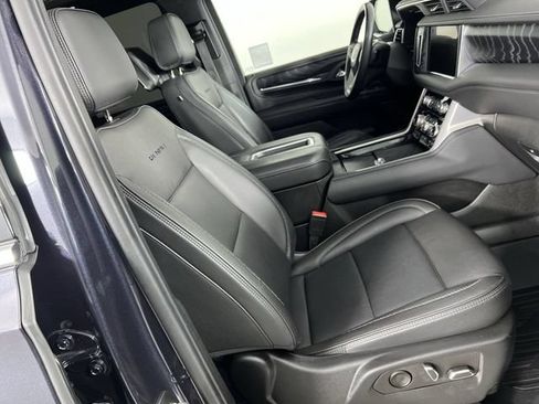 Used 2023 GMC Yukon Denali AWD/4WD image 29