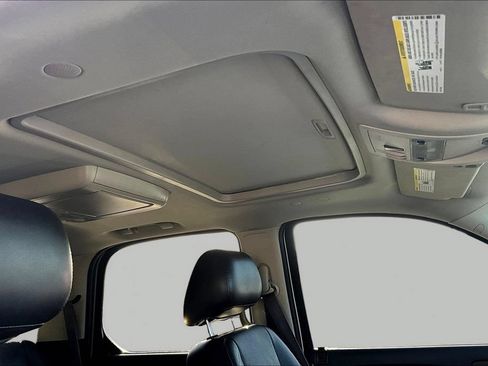 Used 2014 Cadillac Escalade Premium AWD/4WD image 19