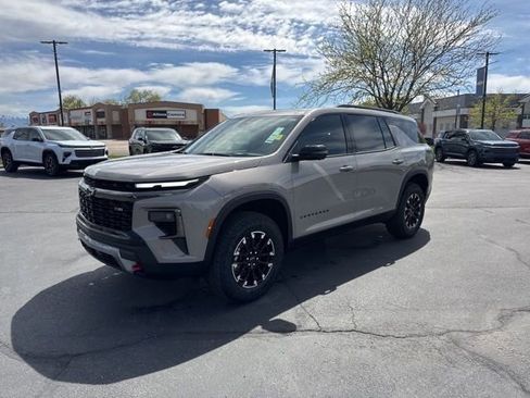New 2026 Chevrolet Traverse Z71 w/ Driver Confidence Package AWD/4WD image 3