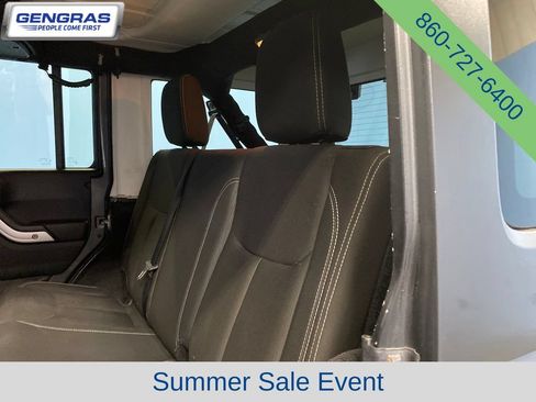Used 2017 Jeep Wrangler Unlimited Rubicon AWD/4WD image 23