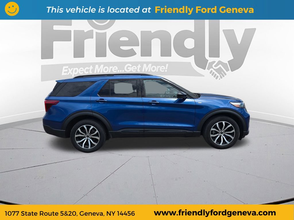 Used 2023 Ford Explorer ST-Line AWD/4WD image 4