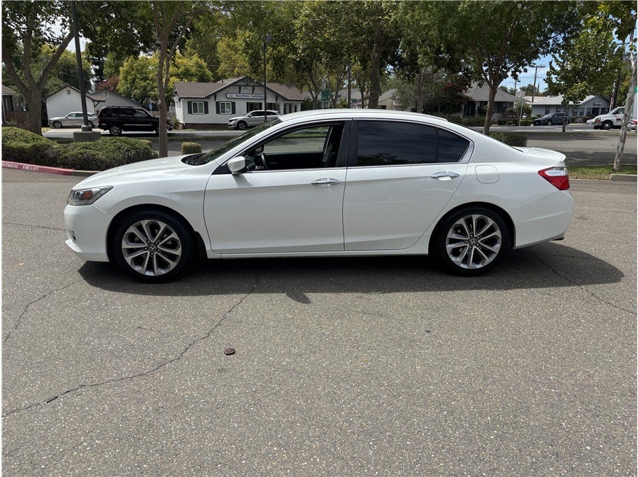 Used 2014 Honda Accord Sport image 8