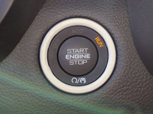 Used 2023 RAM 1500 Laramie AWD/4WD image 21