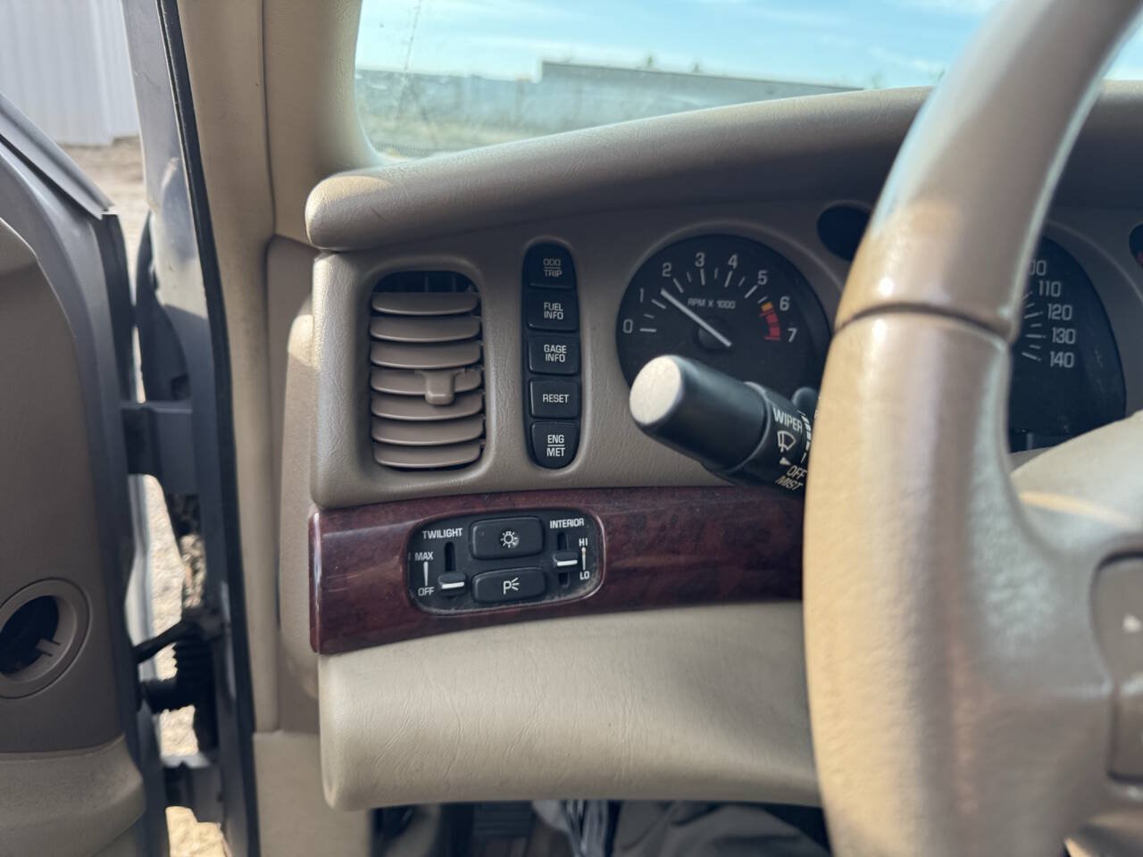 Used 2005 Buick Le Sabre Limited FWD image 33