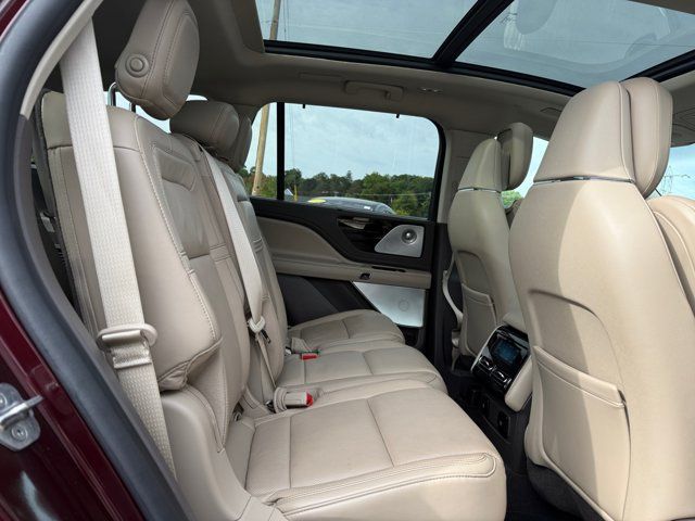 Used 2020 Lincoln Aviator Reserve w/ Equipment Group 202A AWD/4WD image 18