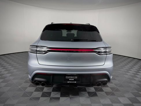 New 2026 Porsche Macan image 8