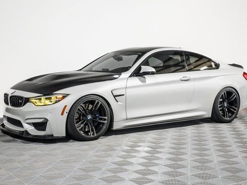 Used 2019 BMW M4 Coupe w/ Competition Package image 16