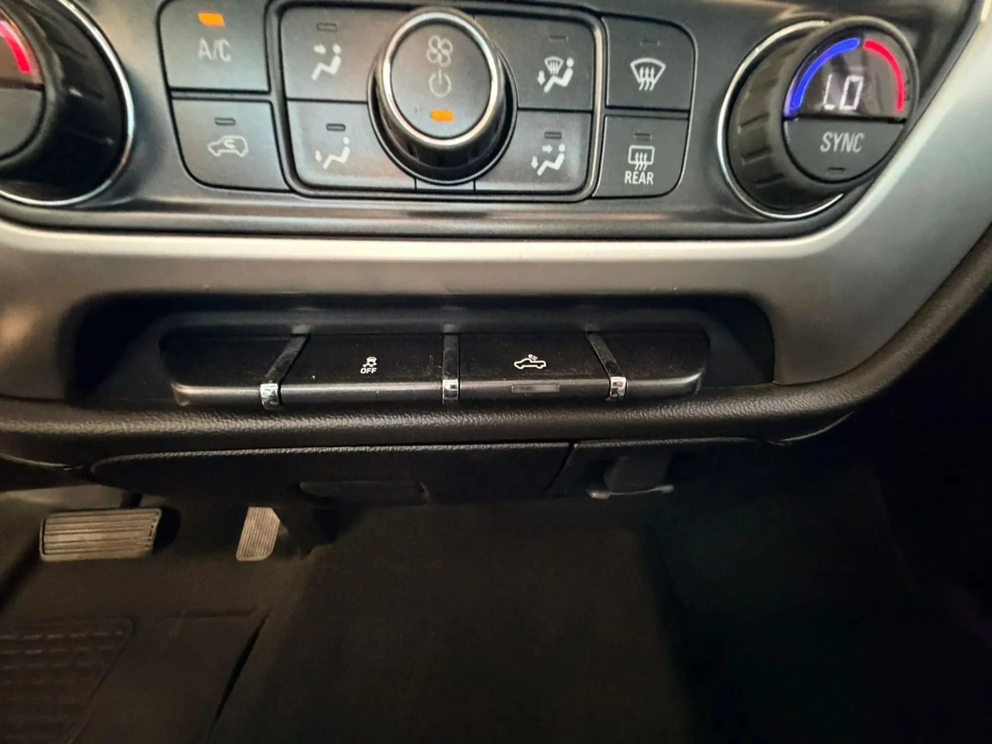 Used 2014 GMC Sierra 1500 SLE w/ Texas SLE Value Package RWD image 23