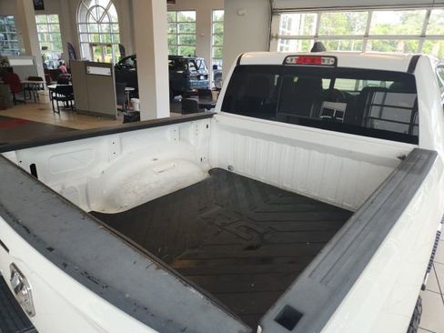Used 2019 RAM 1500 Big Horn AWD/4WD image 35