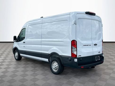 New 2026 Ford Transit 250 148 Medium Roof w/ Load Area Protection Package RWD image 4