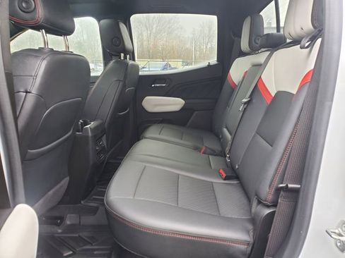 Used 2024 GMC Canyon AT4X AWD/4WD image 10