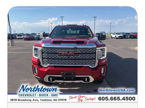 Used 2022 GMC Sierra 2500 Denali AWD/4WD image 3