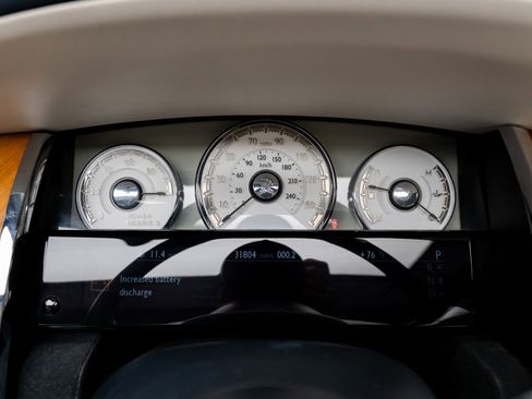 Used 2017 Rolls-Royce Dawn Base image 49