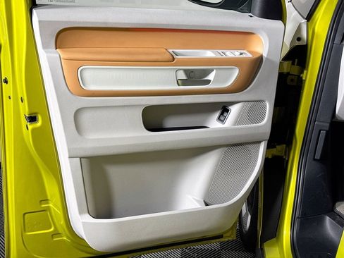 New 2025 Volkswagen ID. Buzz Pro S Plus image 10