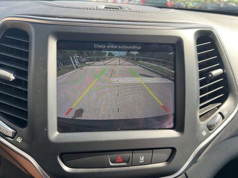 Certified 2022 Jeep Cherokee Latitude Lux FWD image 64