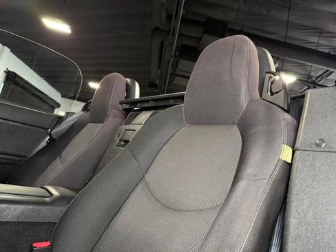 Used 2010 MAZDA MX-5 Miata Touring w/ Suspension Pkg RWD image 23