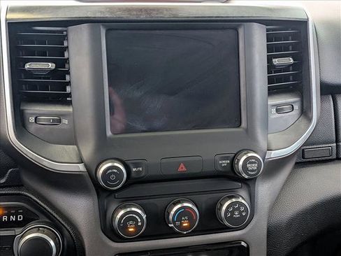 Used 2019 RAM 1500 Big Horn image 13