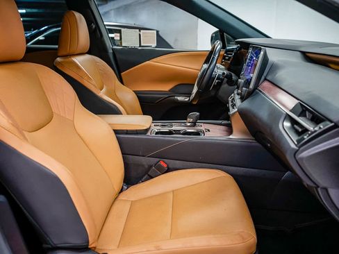 Used 2023 Lexus RX 350 Premium w/ Accessory Package (Z1) image 16