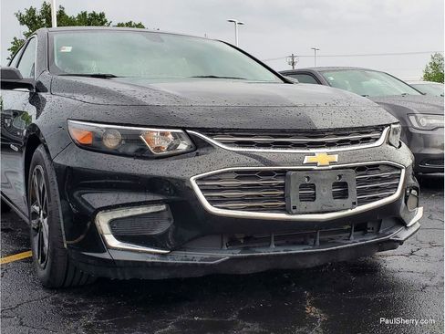 Used 2016 Chevrolet Malibu LT FWD image 2
