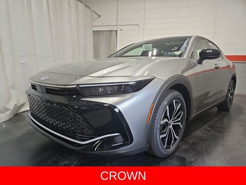New 2026 Toyota Crown Limited image 4