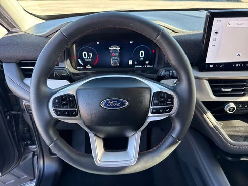 Certified 2025 Ford Explorer Active image 14