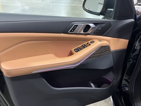 Used 2024 BMW X5 xDrive40i w/ Parking Assistance Package image 16