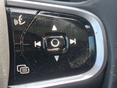 Used 2020 Volvo XC60 T6 Inscription w/ Protection Package Premier AWD/4WD image 21