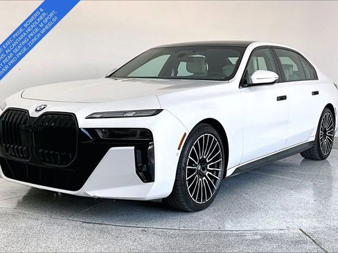 Used 2025 BMW 760i xDrive AWD/4WD image 14