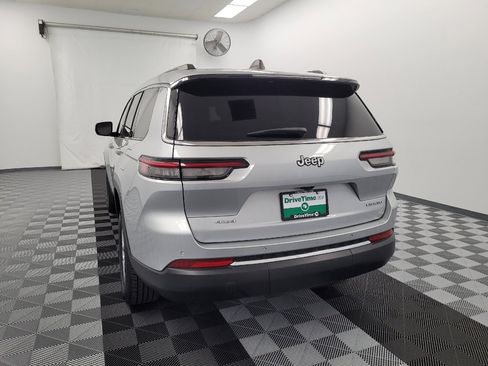 Used 2023 Jeep Grand Cherokee L Laredo AWD/4WD image 6