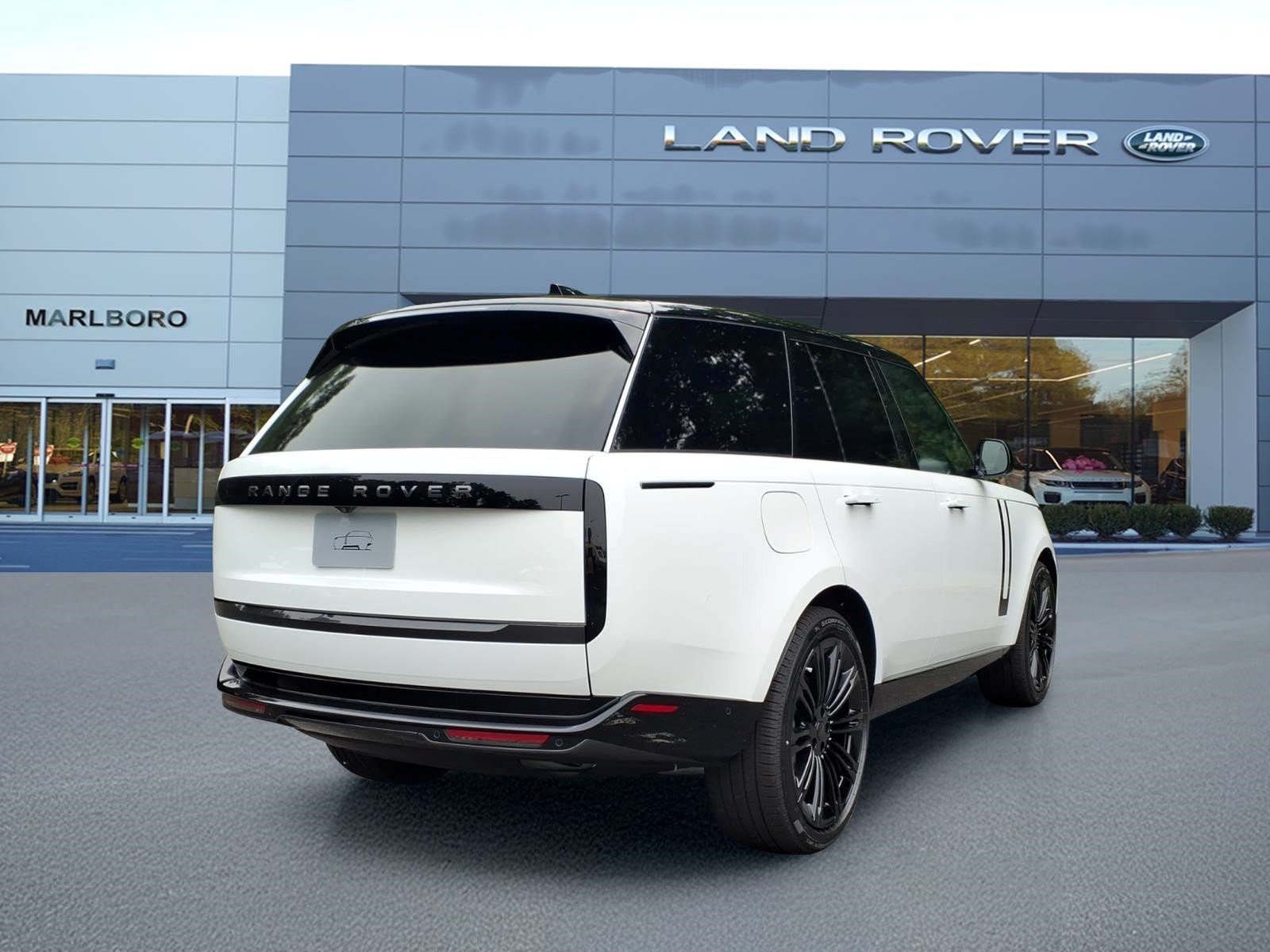 New 2026 Land Rover Range Rover SE AWD/4WD image 2