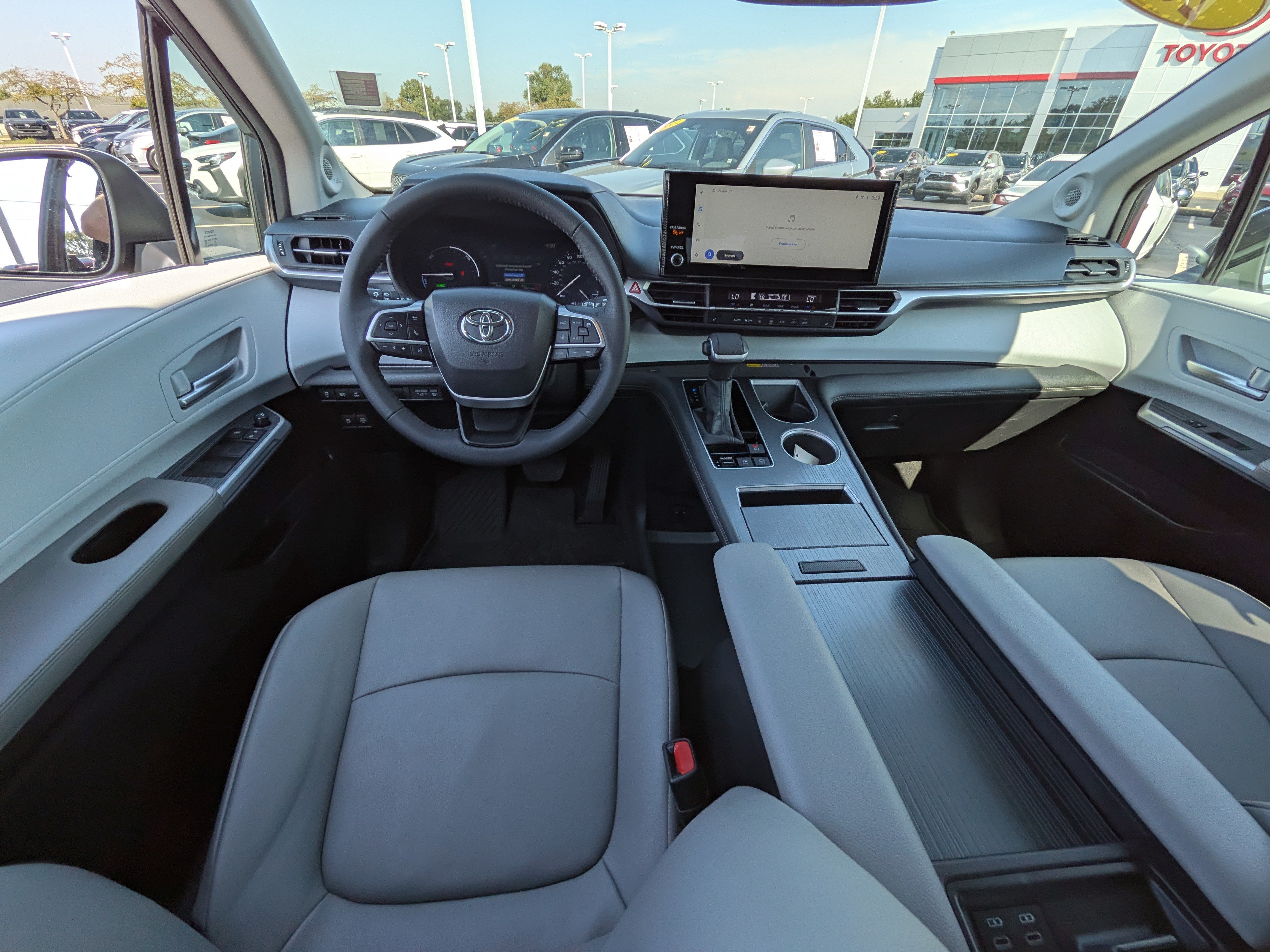 Certified 2025 Toyota Sienna XLE w/ XLE Plus Package AWD/4WD image 12