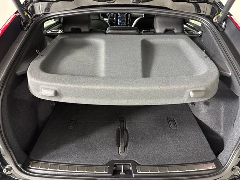 Used 2023 Volvo C40 P8 Recharge Plus AWD/4WD image 35