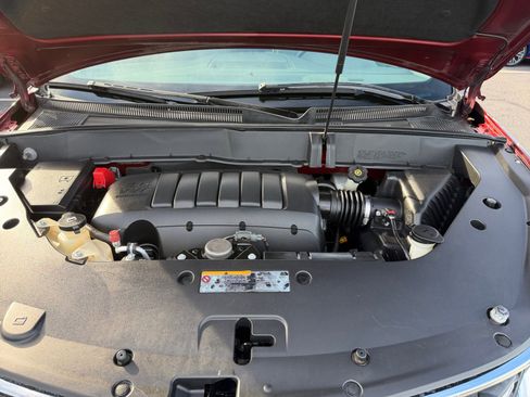 Used 2017 Chevrolet Traverse Premier image 21