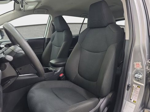 Certified 2025 Toyota RAV4 LE image 12