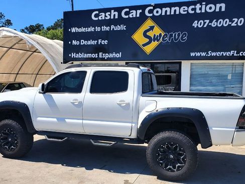 Used 2010 Toyota Tacoma PreRunner image 8